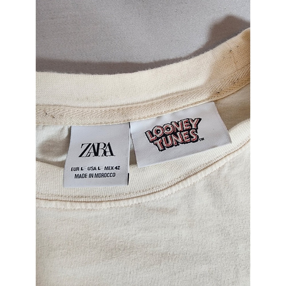 Zara Looney Tunes Bugs Bunny Graphic T-Shirt Mens Large Cream Felt Detail Logo - Picture 7 of 11